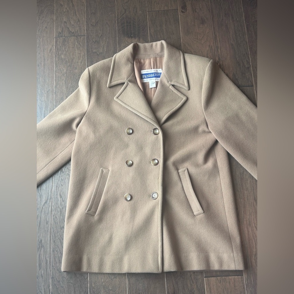 VINTAGE PENDLETON COAT. 100% Virgin Wool. Size 14